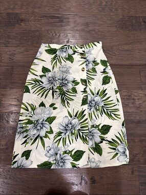 Primark Floral Wrap-Front A-Line midi Skirt in White and Green